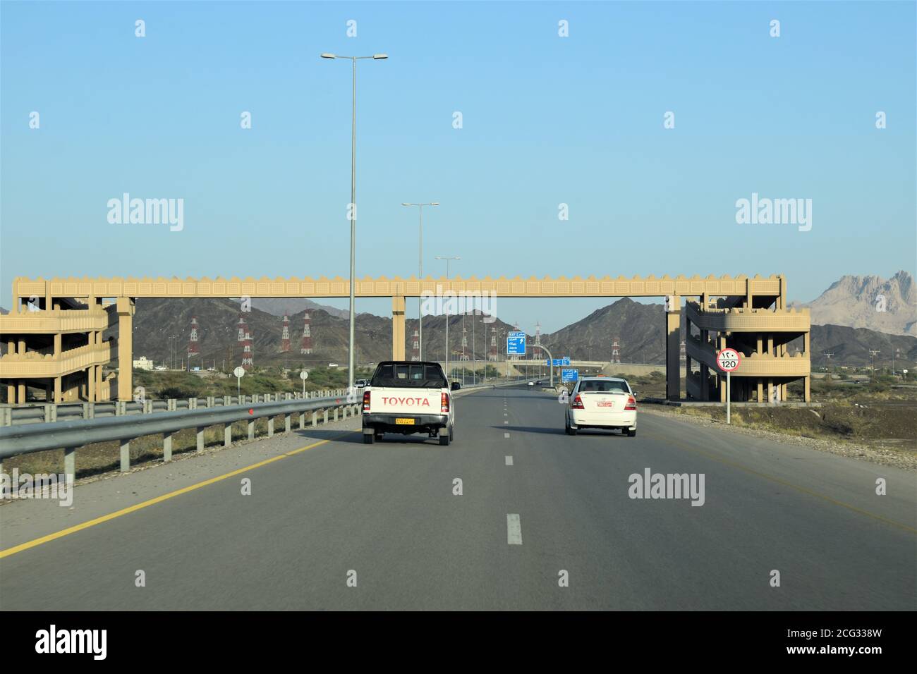 Oman muscat mountains hi-res stock photography and images - Page
