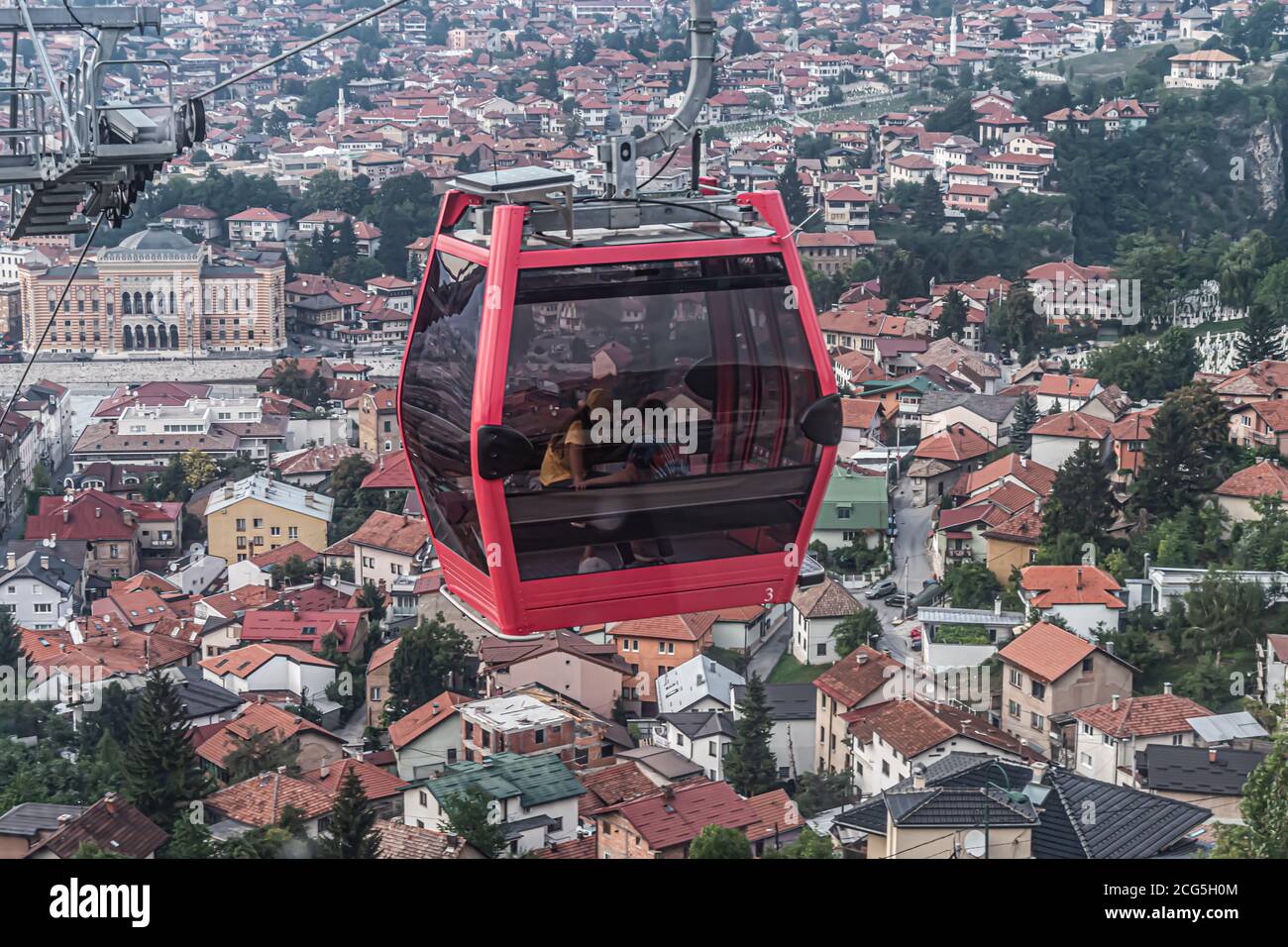 Roof gondola hi-res stock photography and images - Alamy