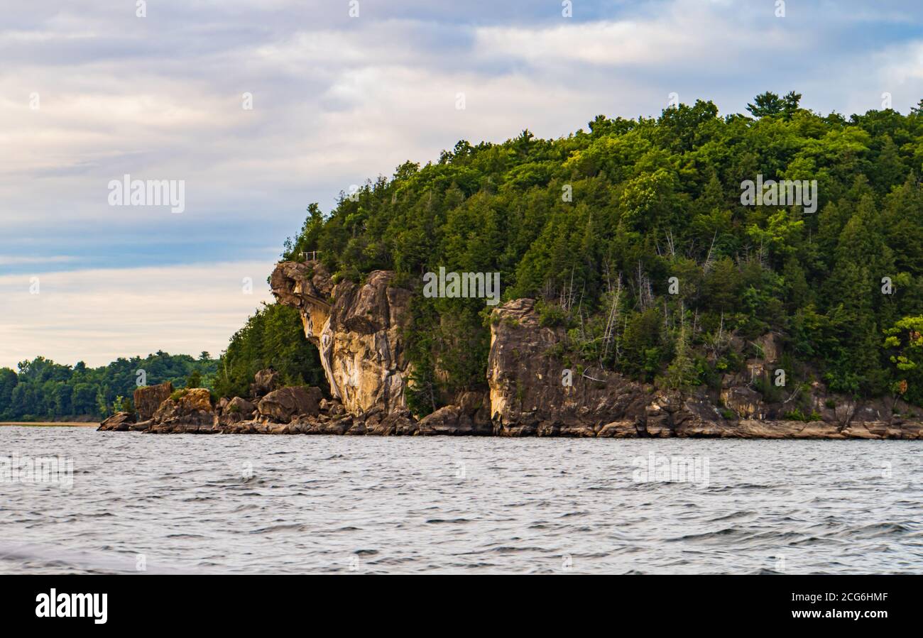 At Lone Rock Point in Burlington you can see where the Champlain Thrust has pushed older layers of rock up onto the younger layers Stock Photo