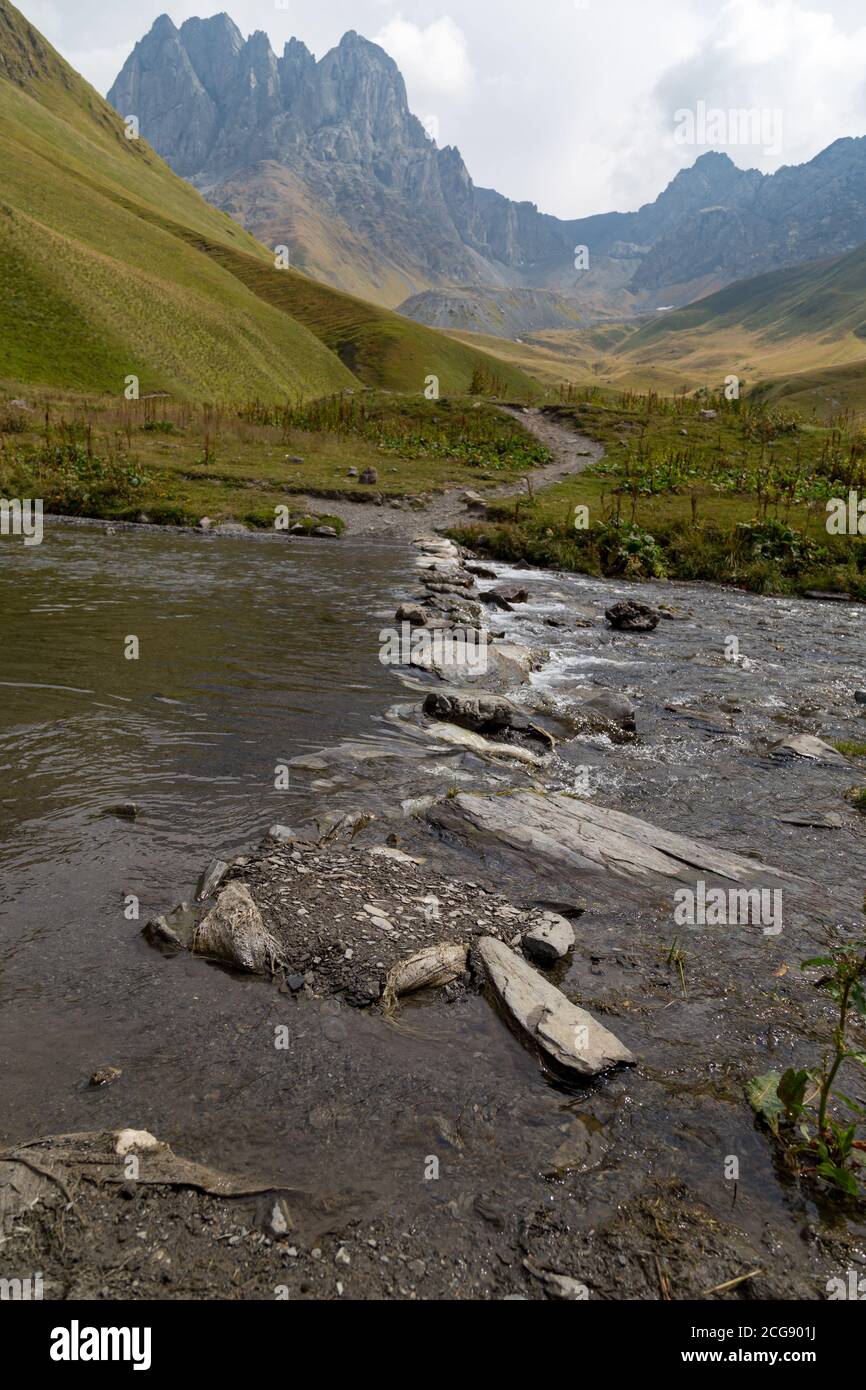 Trekking Caucasus - Chaukhi pass, from Juta to Roshka in the North of Georgia Stock Photo