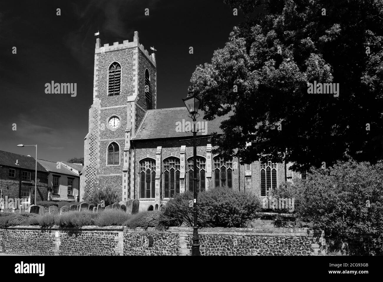 Exterior of St Peters Parish Church, Thetford Town, England, Britain, UK Stock Photo