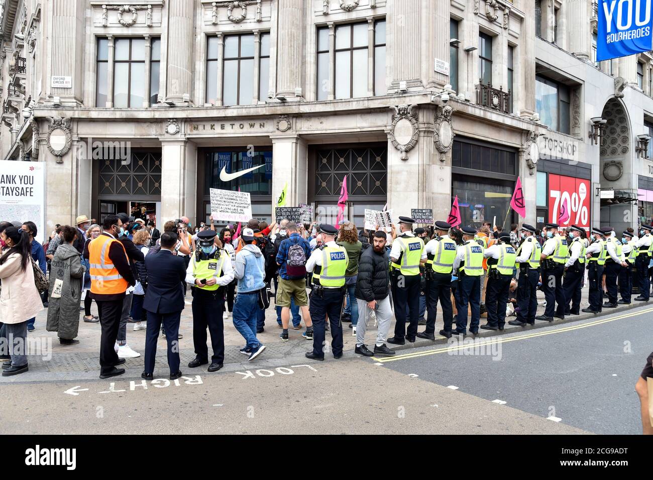 Nike top bond street