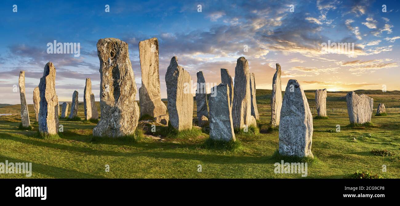 Panorama of Calanais Standing Stones central stone circle erected between 2900-2600BC measuring 11 metres wide. At the centre of the ring stands a hu Stock Photo