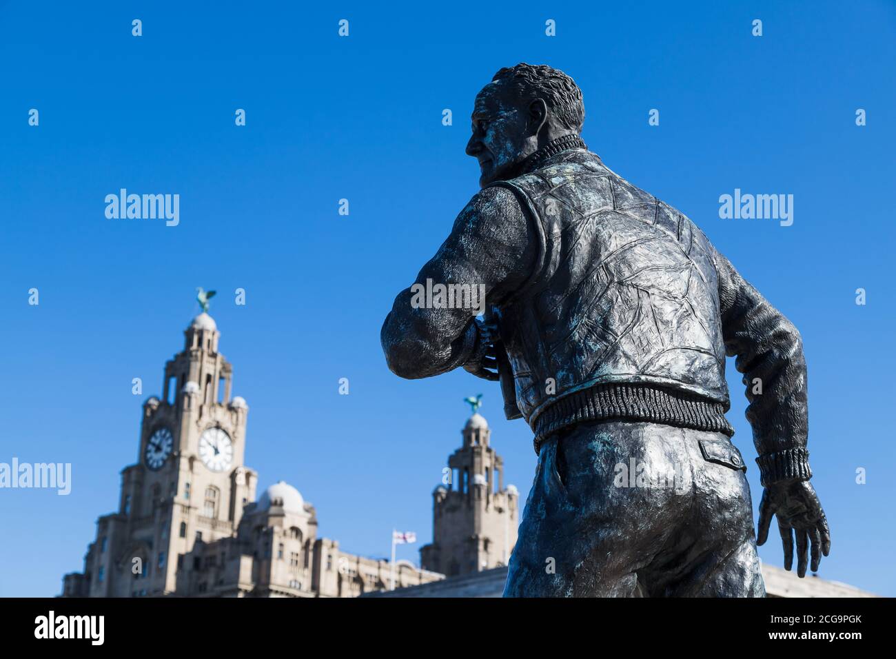 Statue on liverpool waterfront hires stock photography and images Alamy