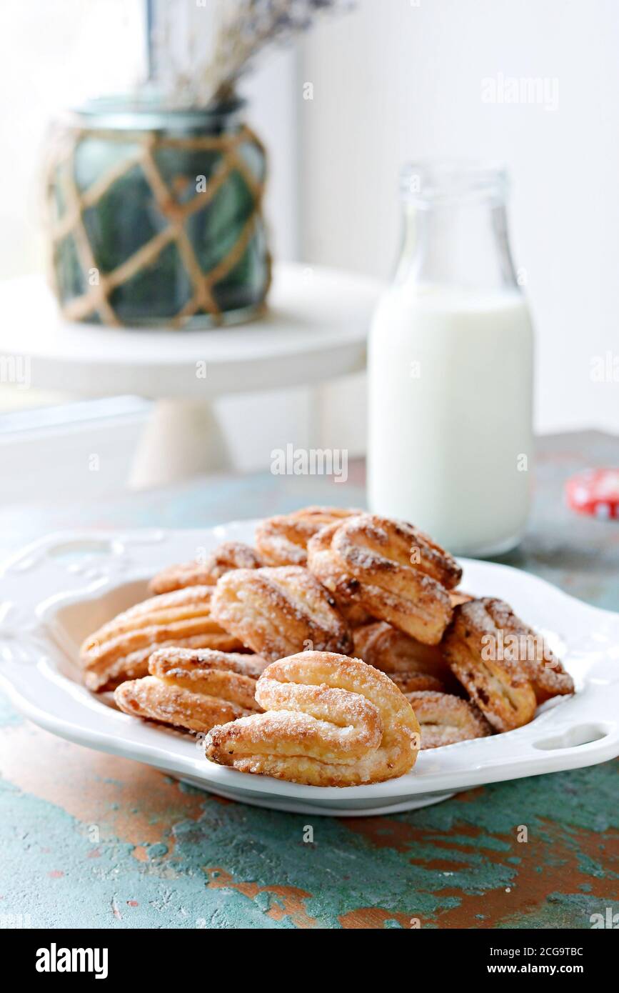 Shortbread cottage cheese cookies. Goose feet cookies Stock Photo - Alamy