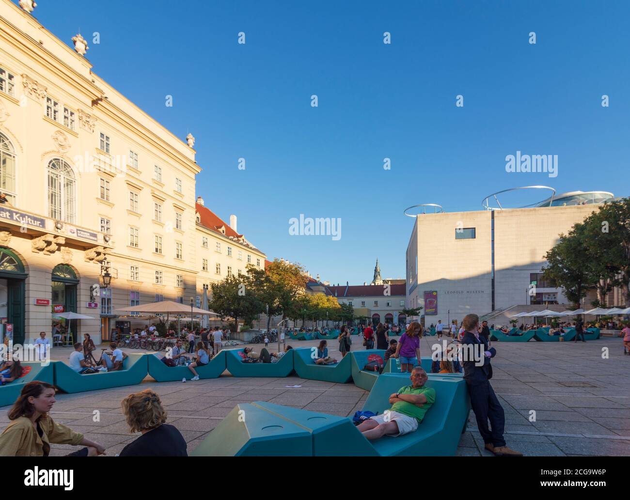 Wien, Vienna: MuseumsQuartier (MQ) with MQ Libelle at top of Leopold  Museum, Enzi seats in 07. Neubau, Wien, Austria Stock Photo - Alamy