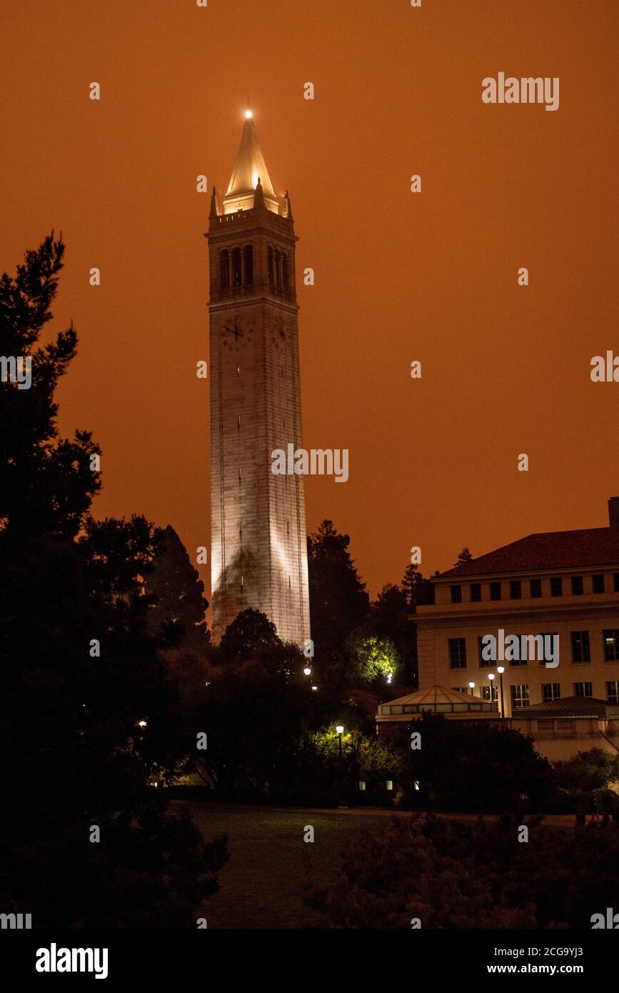 The Campanile clock tower on the campus of UC Berkeley, taken at 10 AM