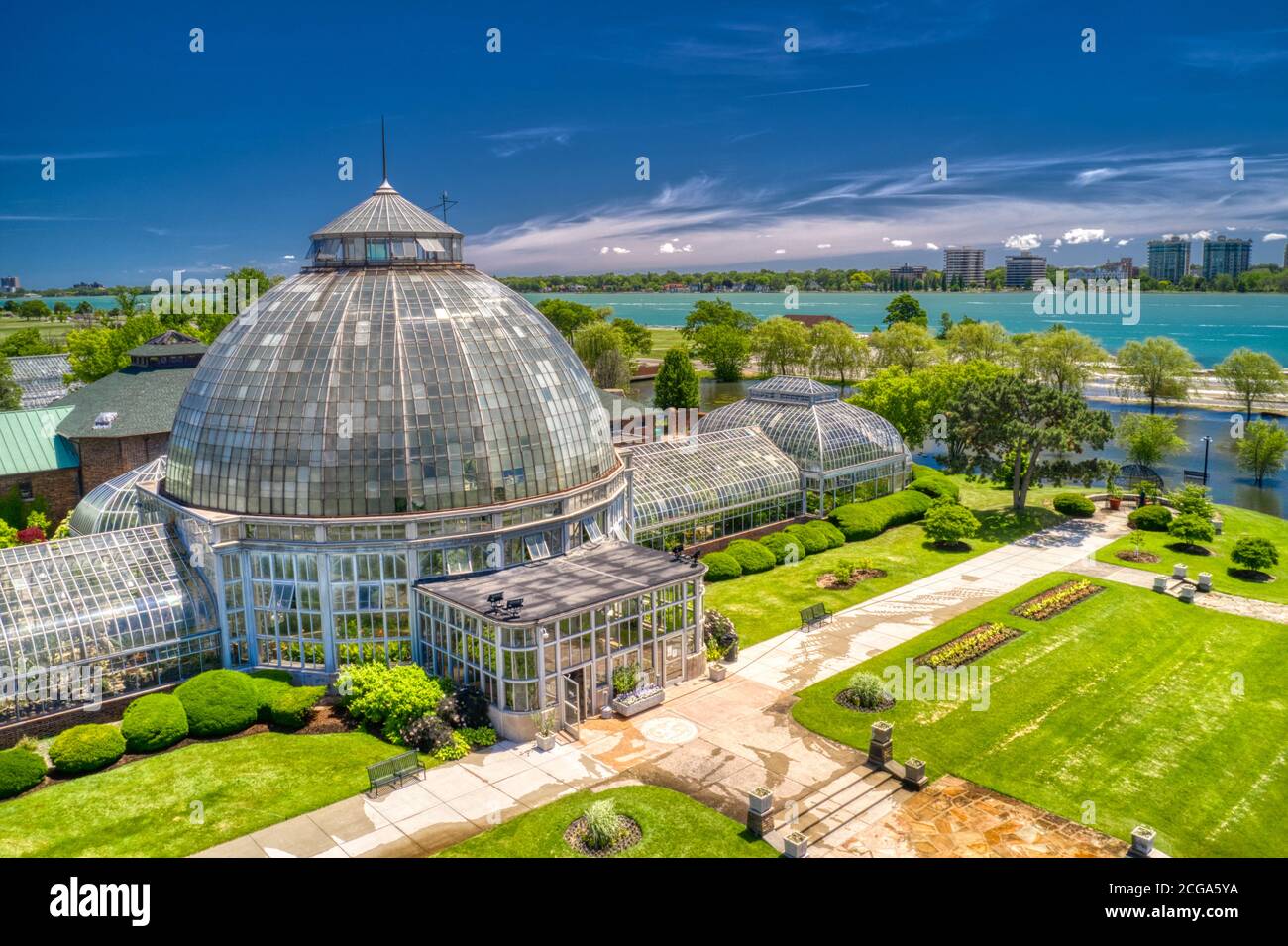 Belle Isle Anna Scripps Whitcomb Conservatory and Detroit River, Detroit, Michigan Stock Photo