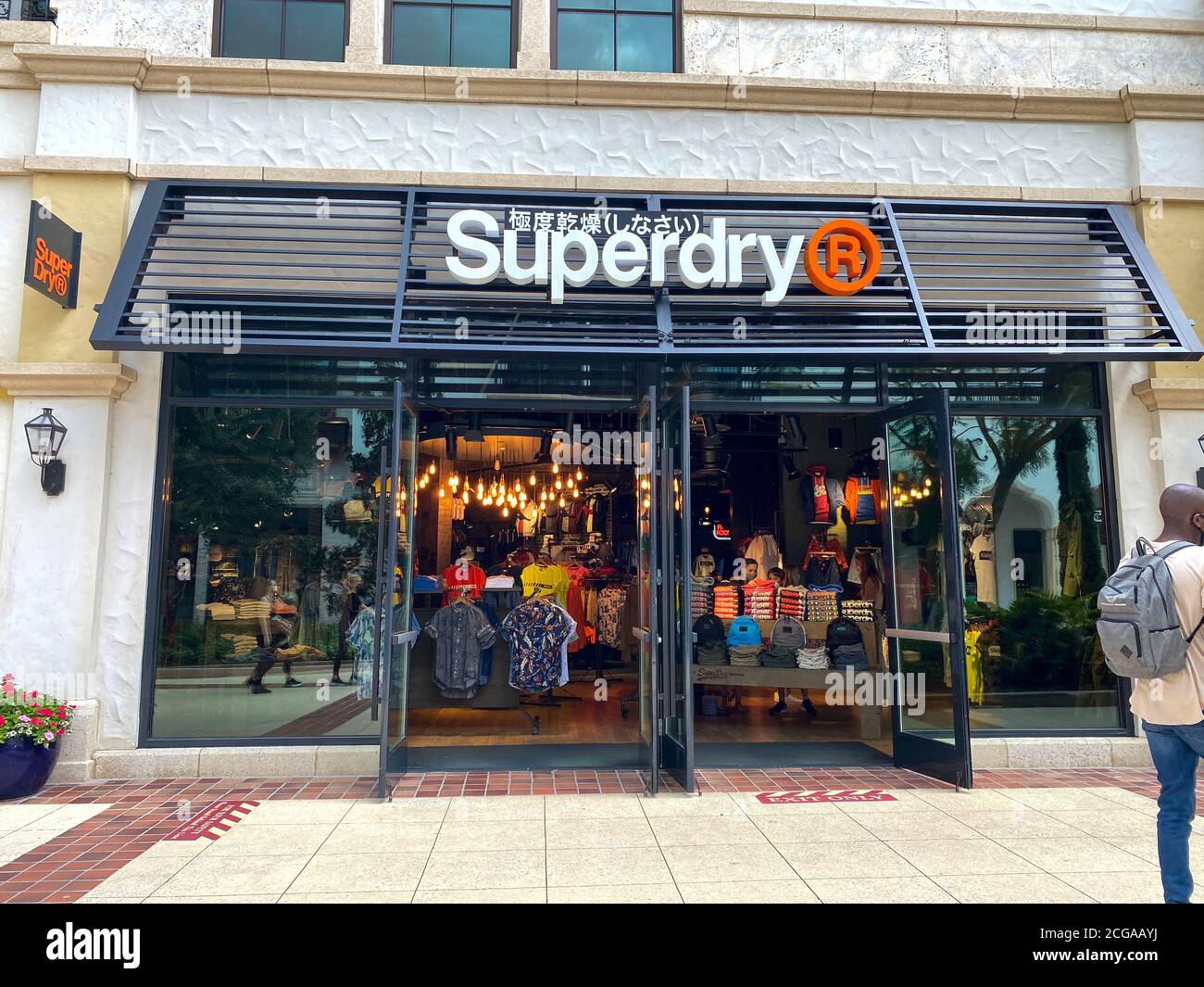 Orlando, FL/USA-6/13/20: The exterior of the Superdry clothing store in  Orlando, FL Stock Photo - Alamy