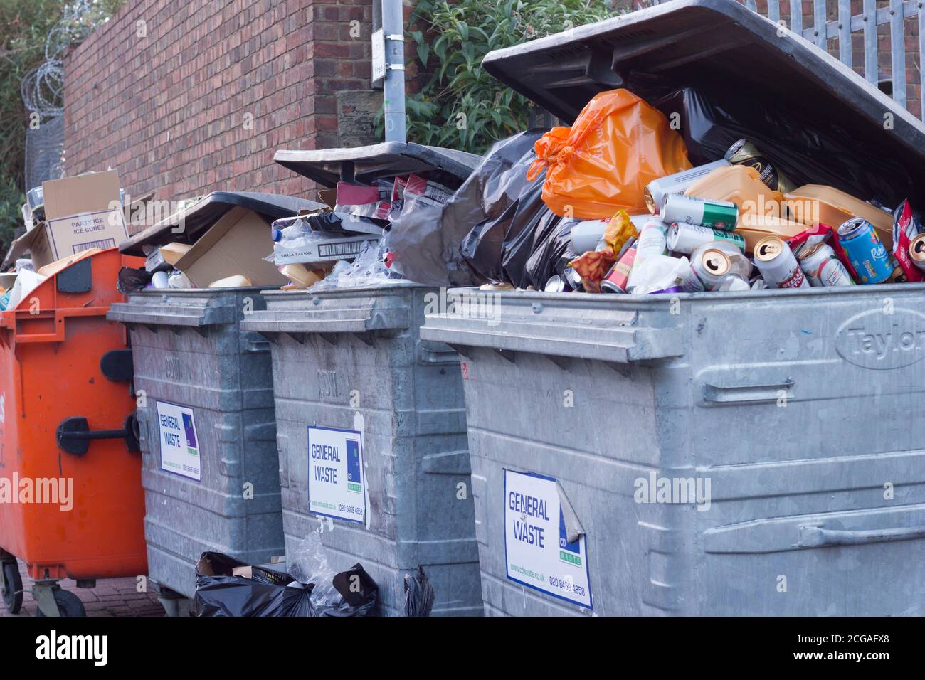 Rubbish uncollected outside pub during covid-19 pandemic in England Stock Photo