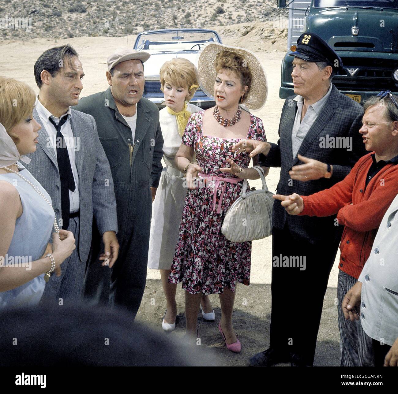 Edie Adams, Sid Caesar, Jonathan Winters, Dorothy Provine, Milton Berle, Mickey Rooney, 'It's A Mad, Mad, Mad, Mad World' (1963) United Artists   / File Reference # 34000-427THA Stock Photo