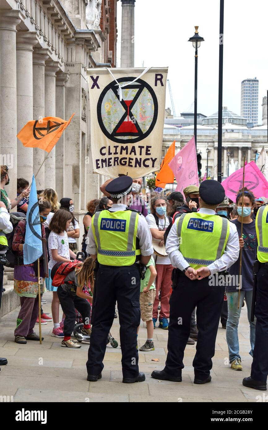 Pressure group uk hi-res stock photography and images - Alamy