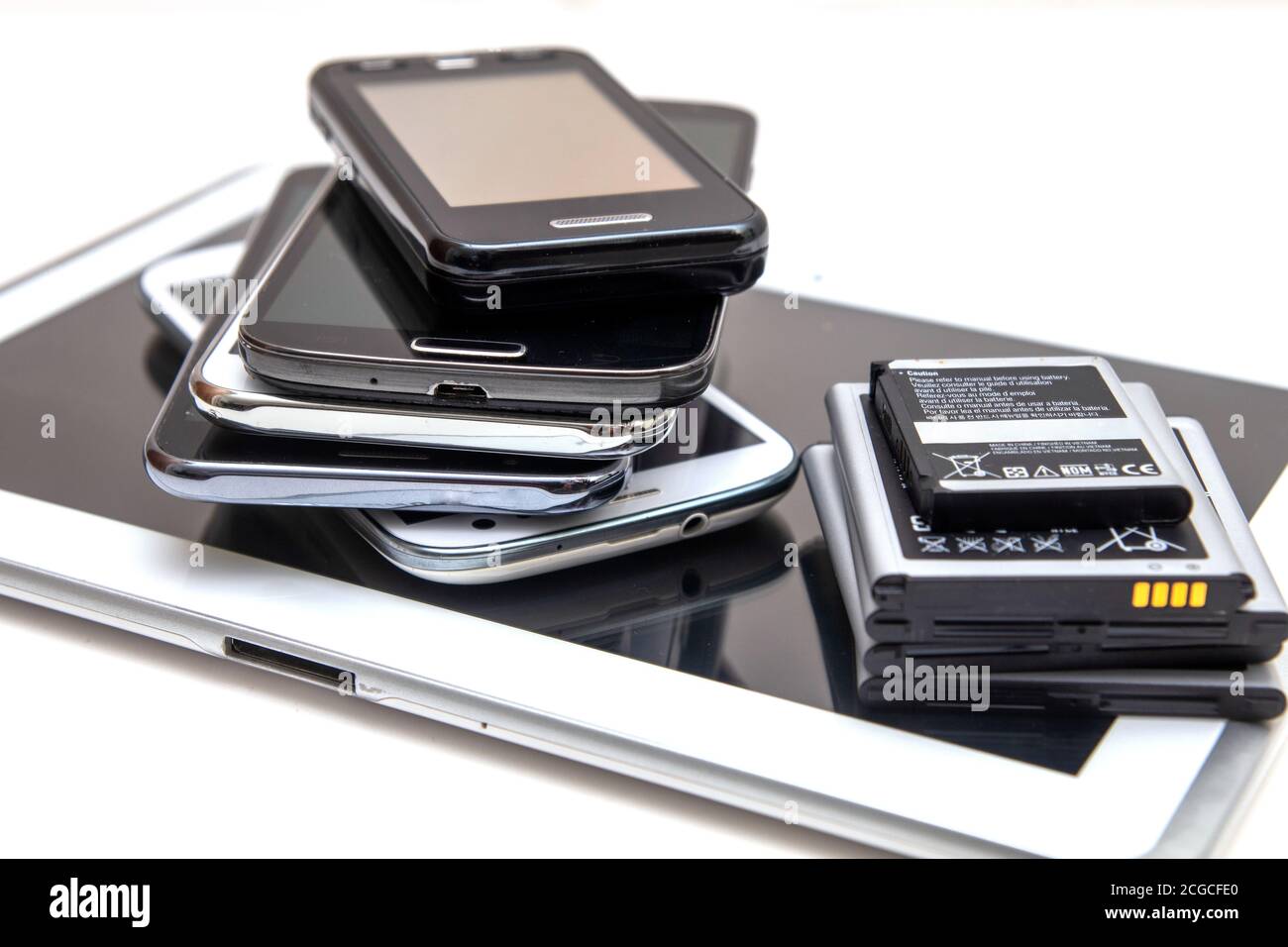 recycle old mobile phone Stock Photo Alamy