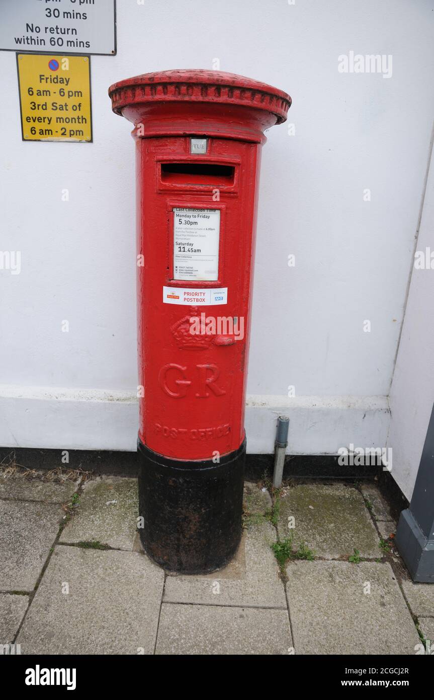 Gr Post Box High Resolution Stock Photography And Images Alamy