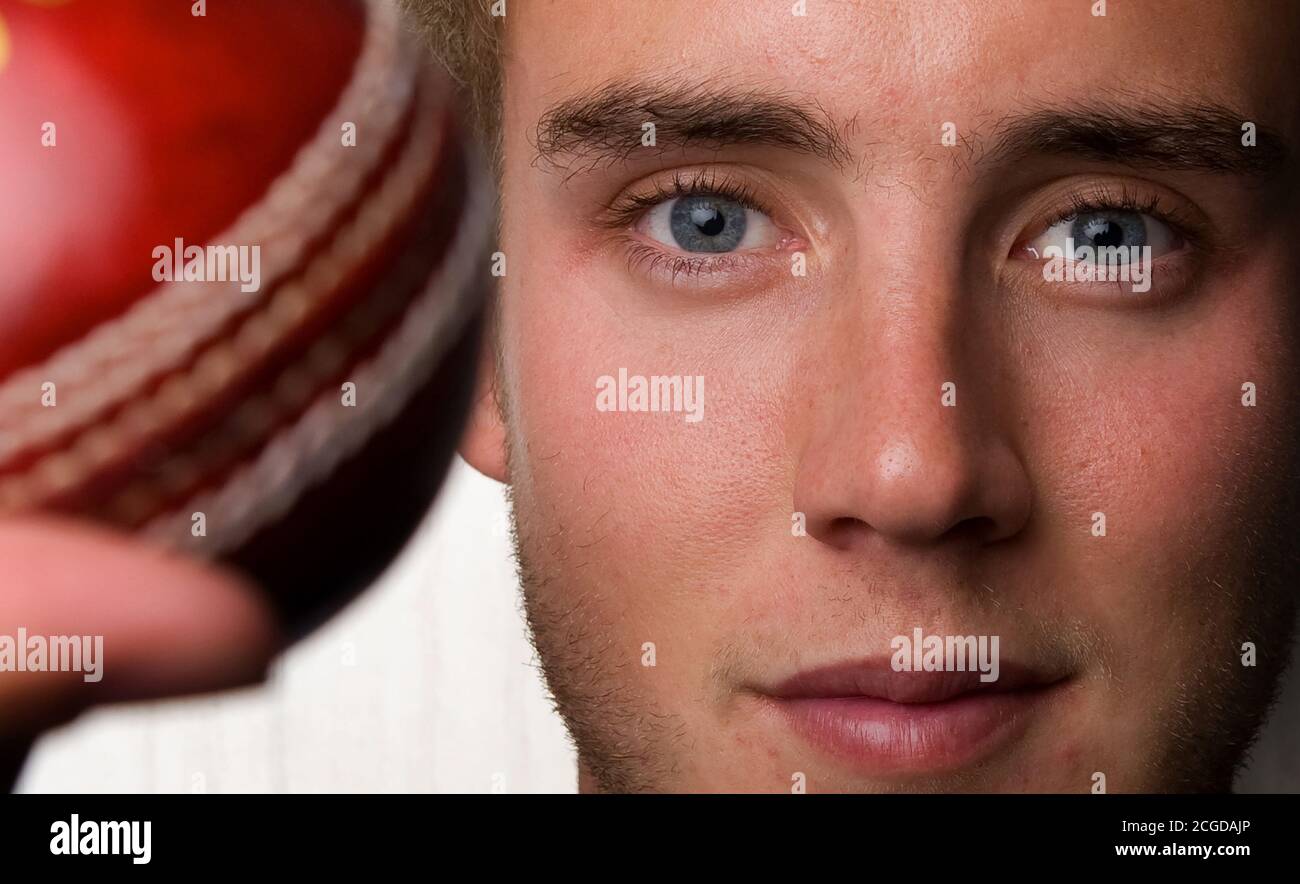 Stuart Broad, England and Nottinghamshire Cricketer, Britain - 11 Sep 2009   PHOTO CREDIT : © MARK PAIN / ALAMY STOCK PHOTO Stock Photo