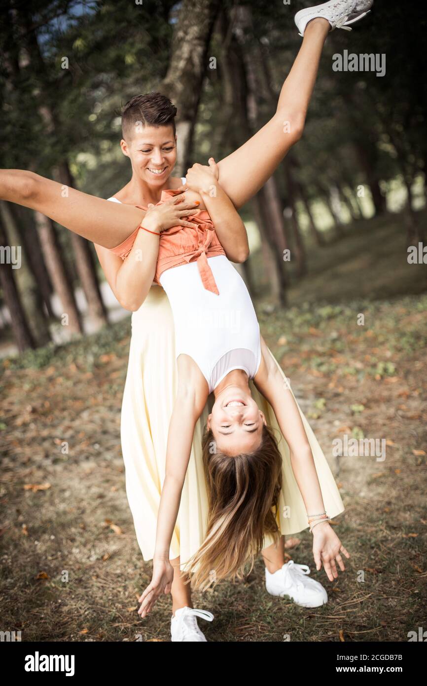 Mom Teen Daughter Hi res Stock Photography And Images Alamy mom-teen-daughter-hi-res-stock-photography-and-images-alamy