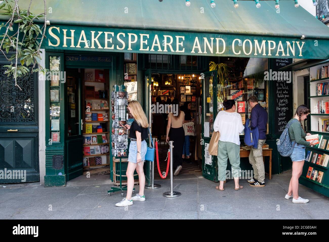 PARIS,FRANCE AUGUST 1,2017 The famous Shakespeare and Company