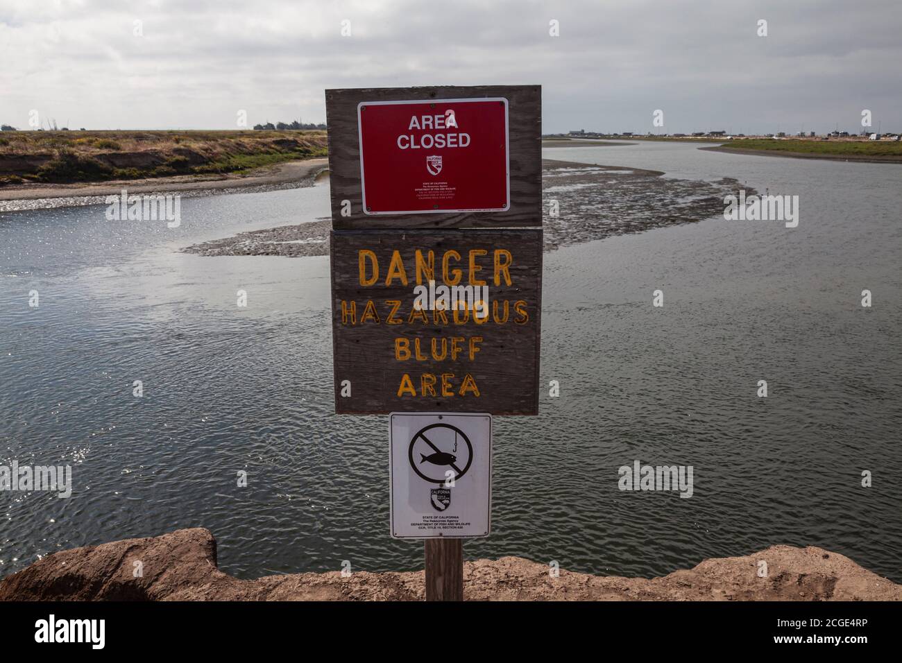 Dangerous bluffs sign, Bolsa Chica Ecological Reserve, Orange County, California, USA Stock Photo