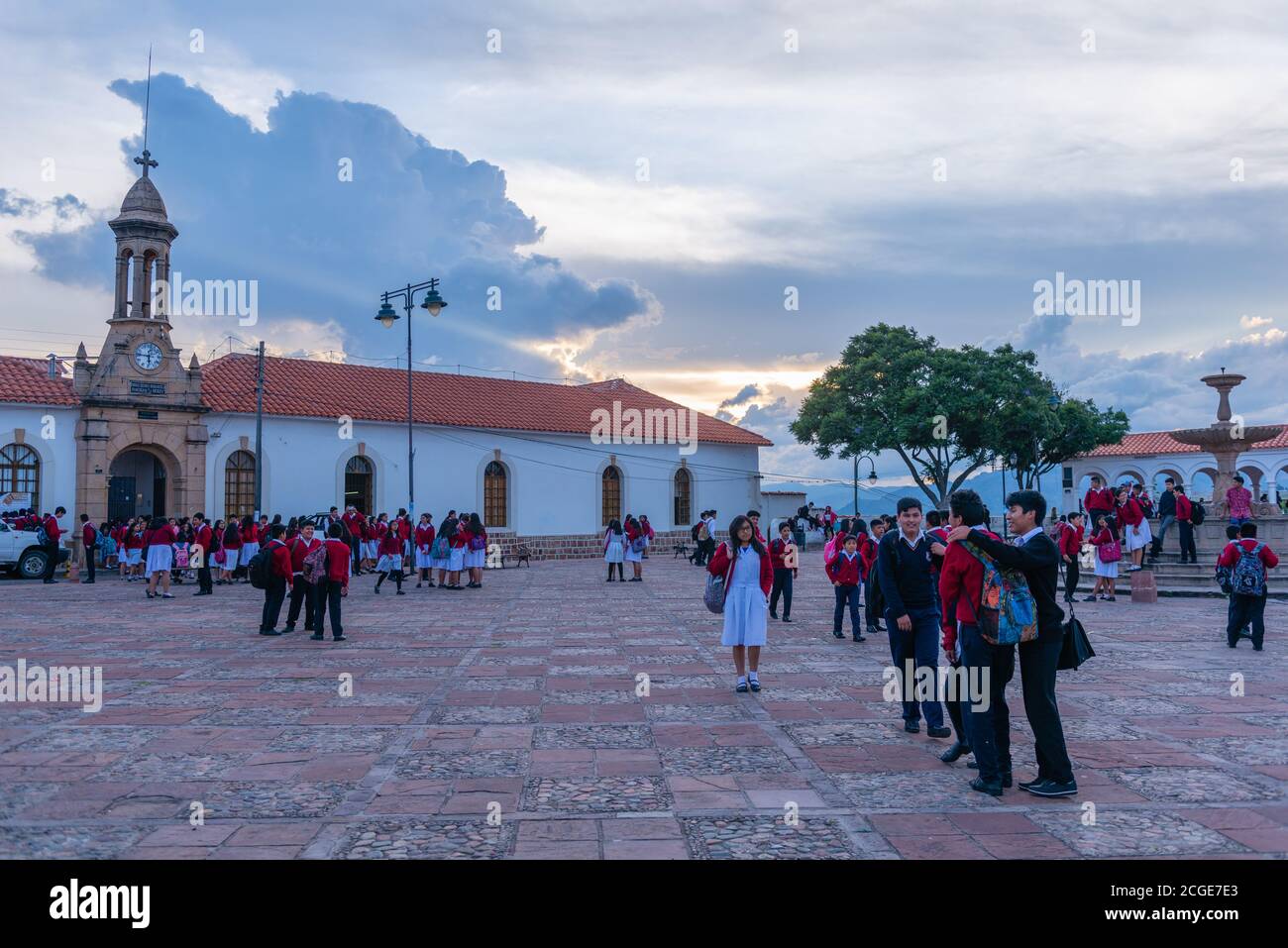 Pupils of Escuelas Franciscanas on Plaza Pedro de Anzúrez, Mirador de la Recoleta, Sucre, Bolivia, Chuquisaca Department, Bolivia, Latin America Stock Photo