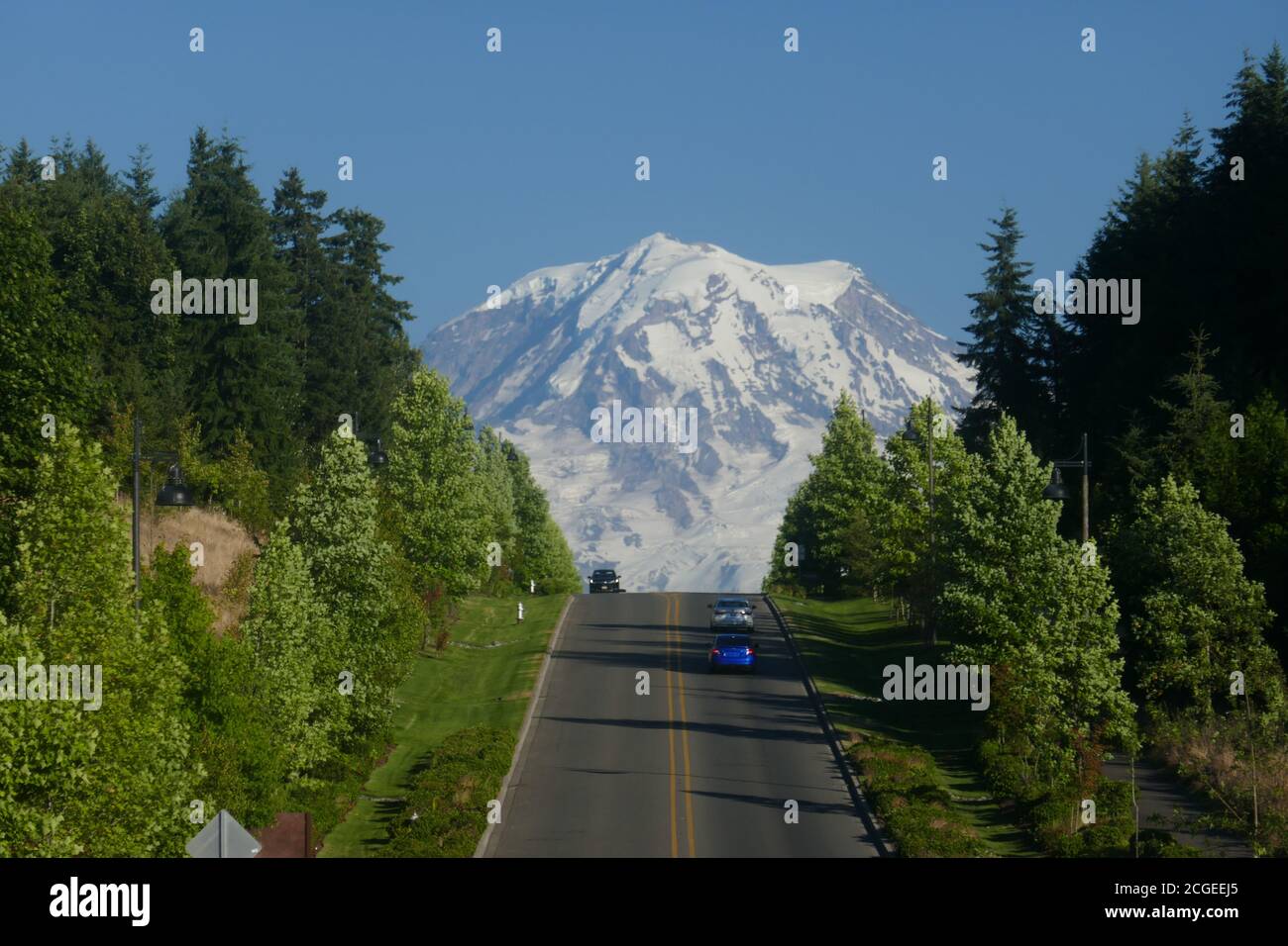 Amazing View of Mount Rainier from Caffe D'arte, Tehaleh Cafe, Bonny Lake , Washington Stock Photo