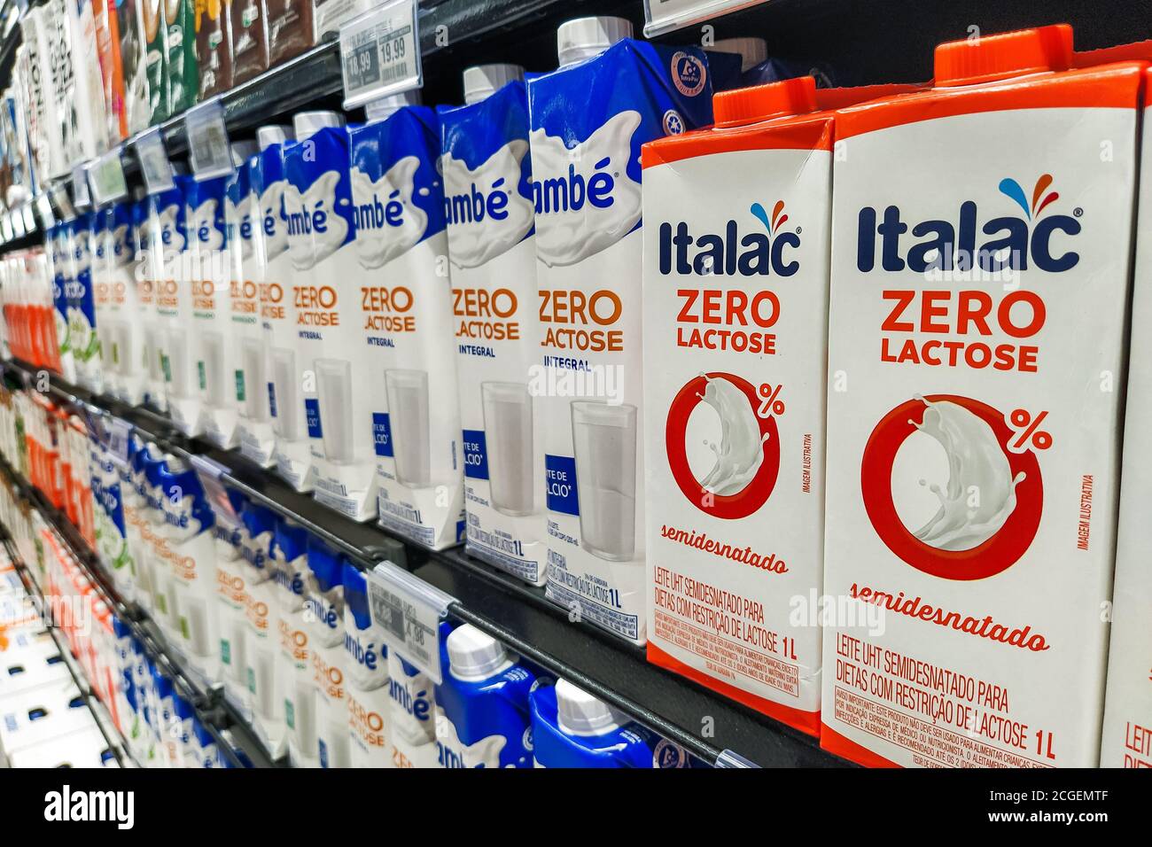 Cartons Milk In Supermarket High Resolution Stock Photography And Images Alamy