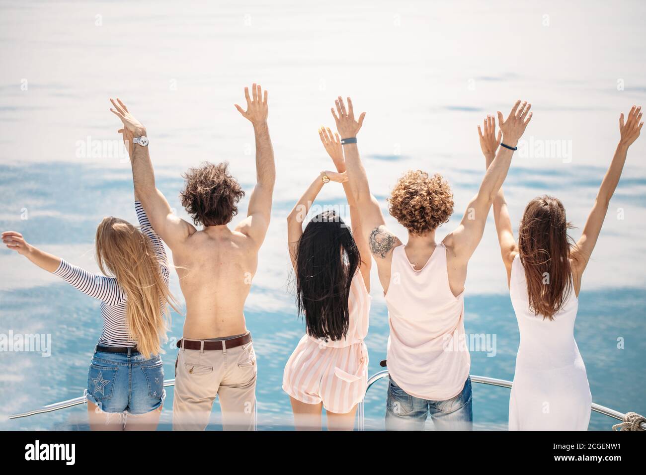 Teenagers girls rear view hi-res stock photography and images - Alamy
