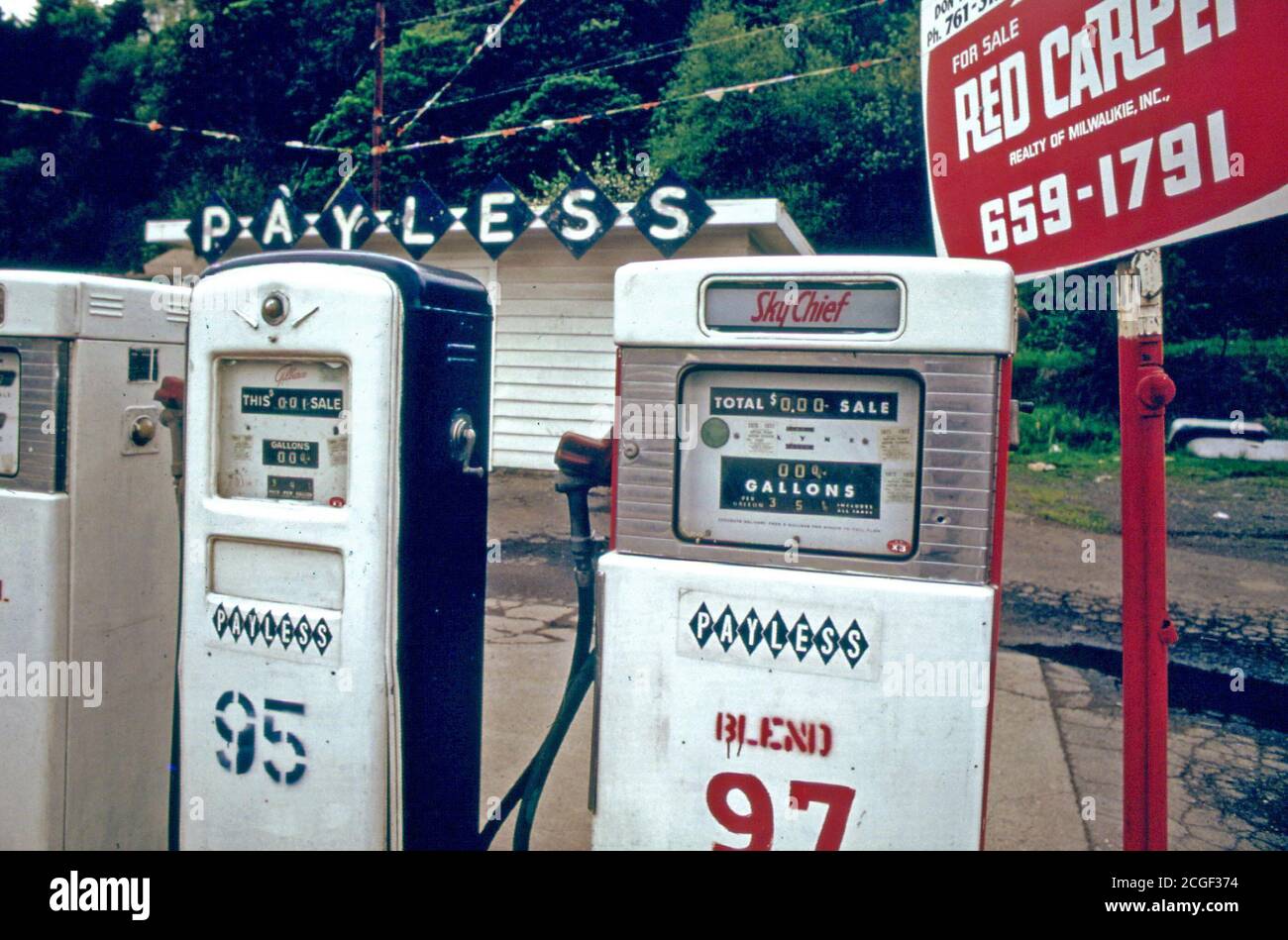 Abandoned closed vintage fuel pump hires stock photography and images