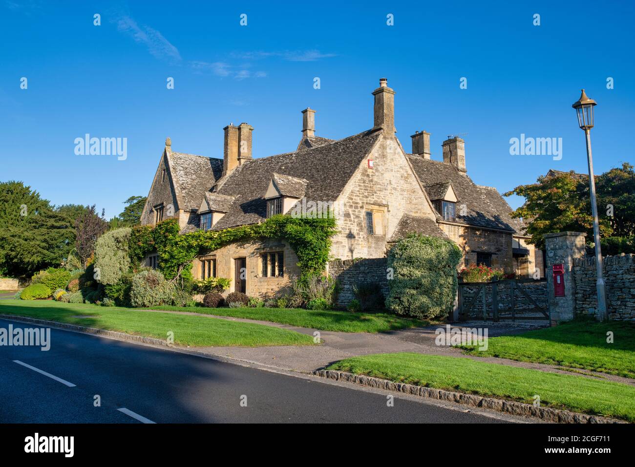 Cotswold Stone House in Chipping Campden in september. Chipping Campden, Cotswolds, Gloucestershire, England Stock Photo
