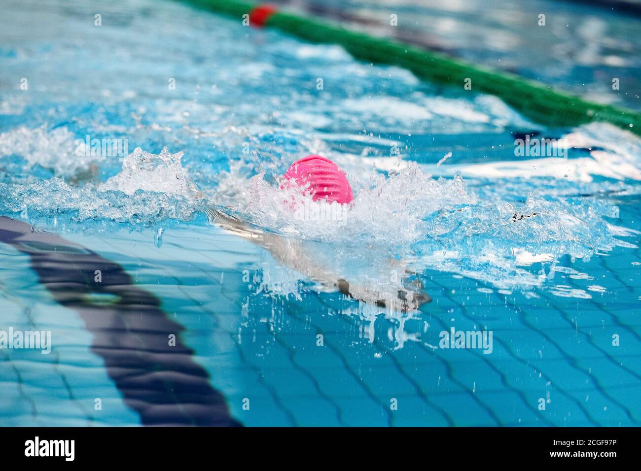 Pool Splits Open Swimming pool and splitting paths Stock Photo - Alamy