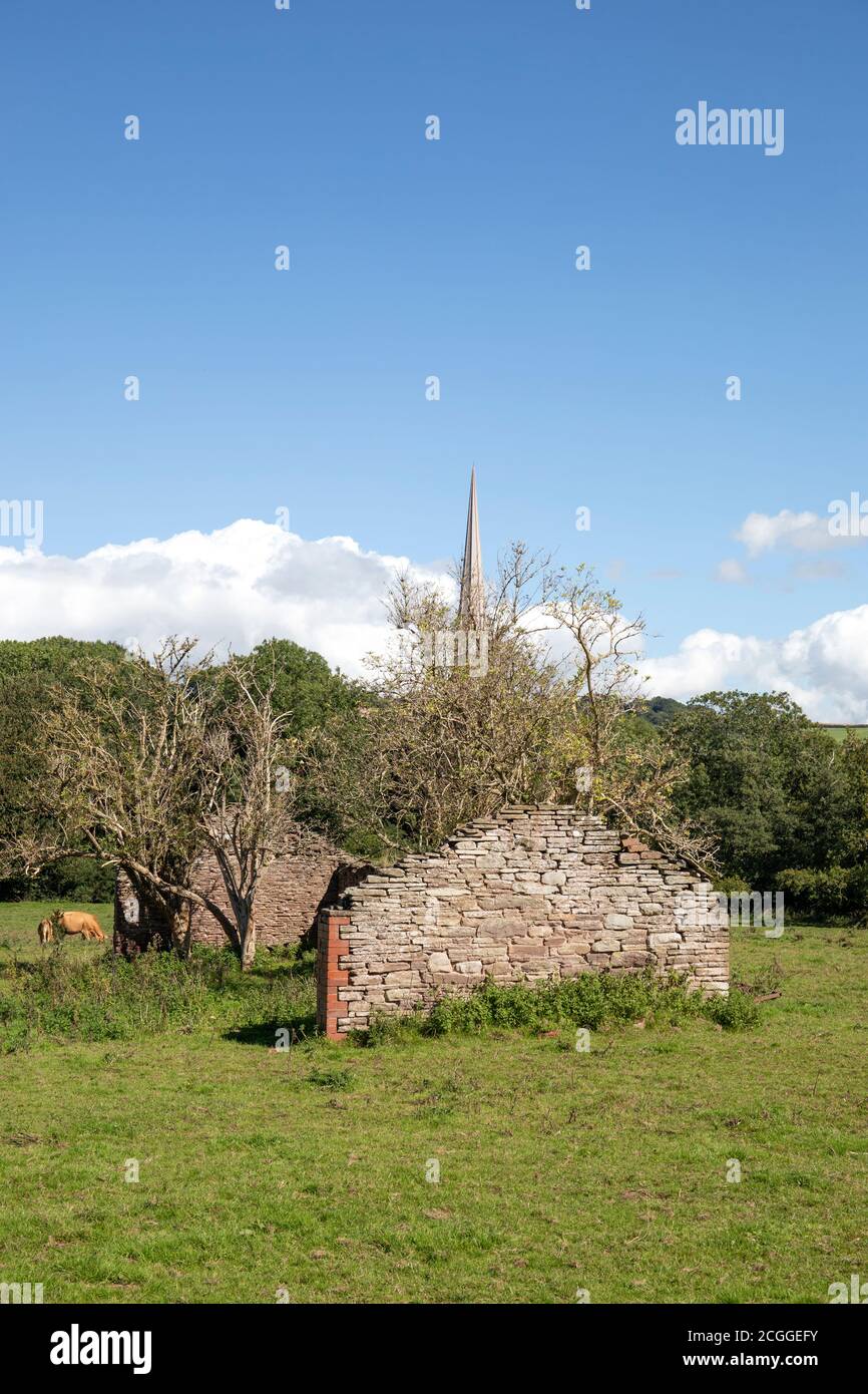 Cow barn building uk hi-res stock photography and images - Alamy