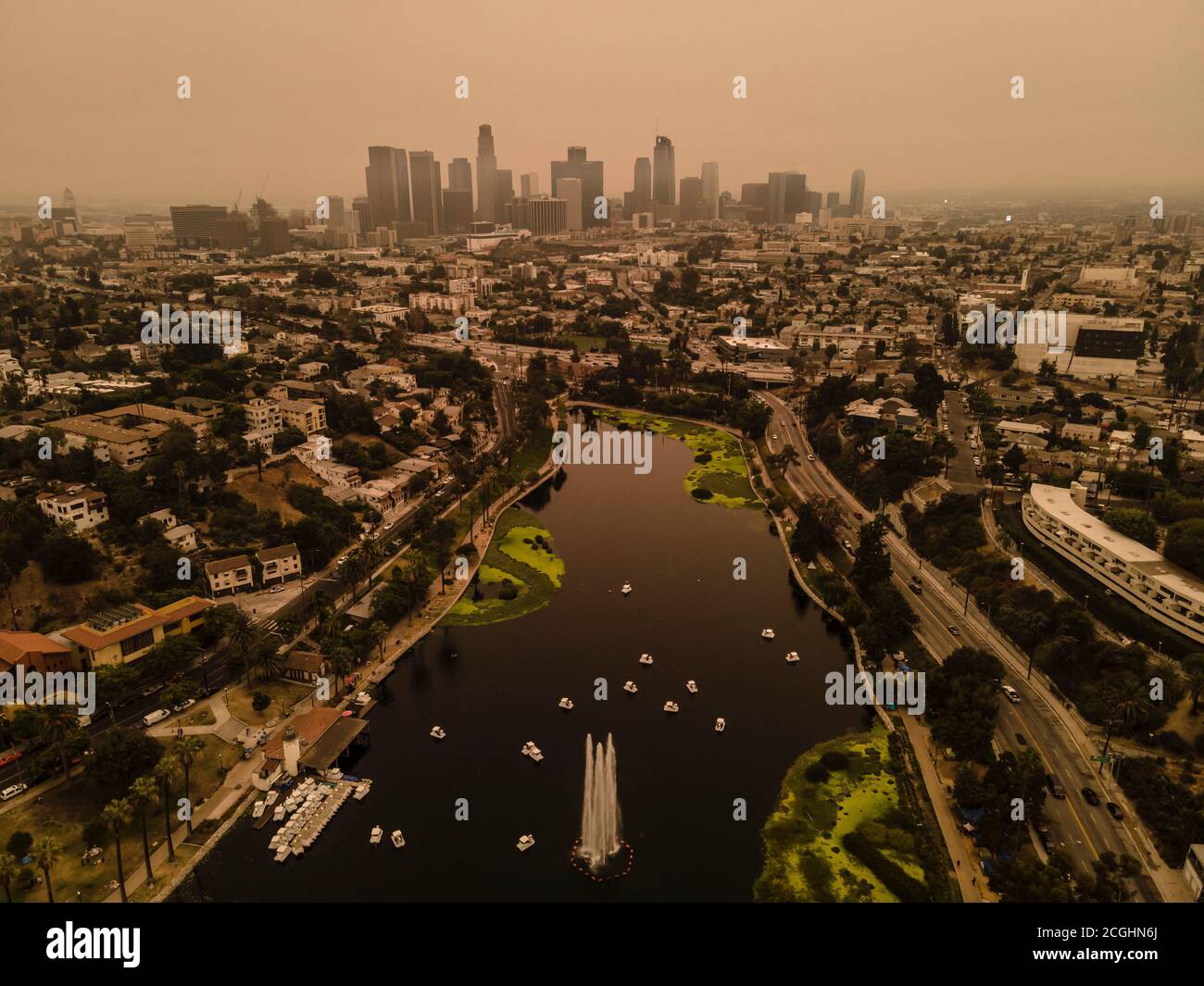 Los Angeles Usa 10th Sep Drone View Of A Smoky Downtown Los Angeles Skyline Above Echo Park Lake Local Wildfires Are Burning In The Region And The Smoke Is Trapped Inside