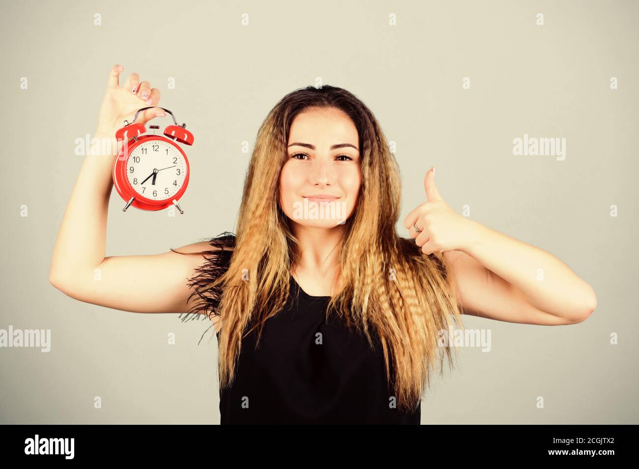 Daylight saving time. Watch repair. Punctuality and discipline. Practice of advancing clocks