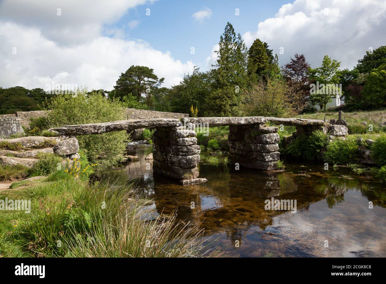 Postbridge Clapper Bridge in Dartmoor, Devon, UK Stock Photo