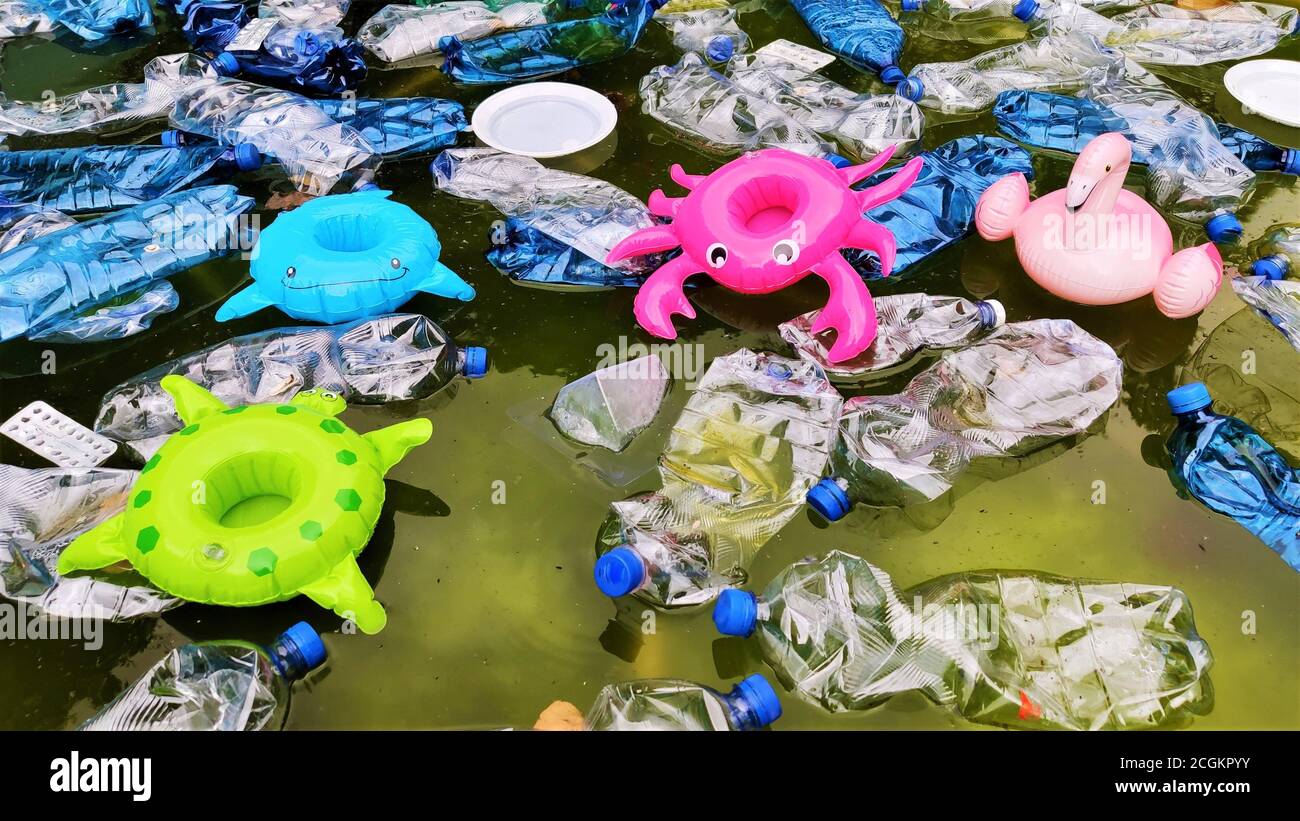 Recycle beach toys hires stock photography and images Alamy