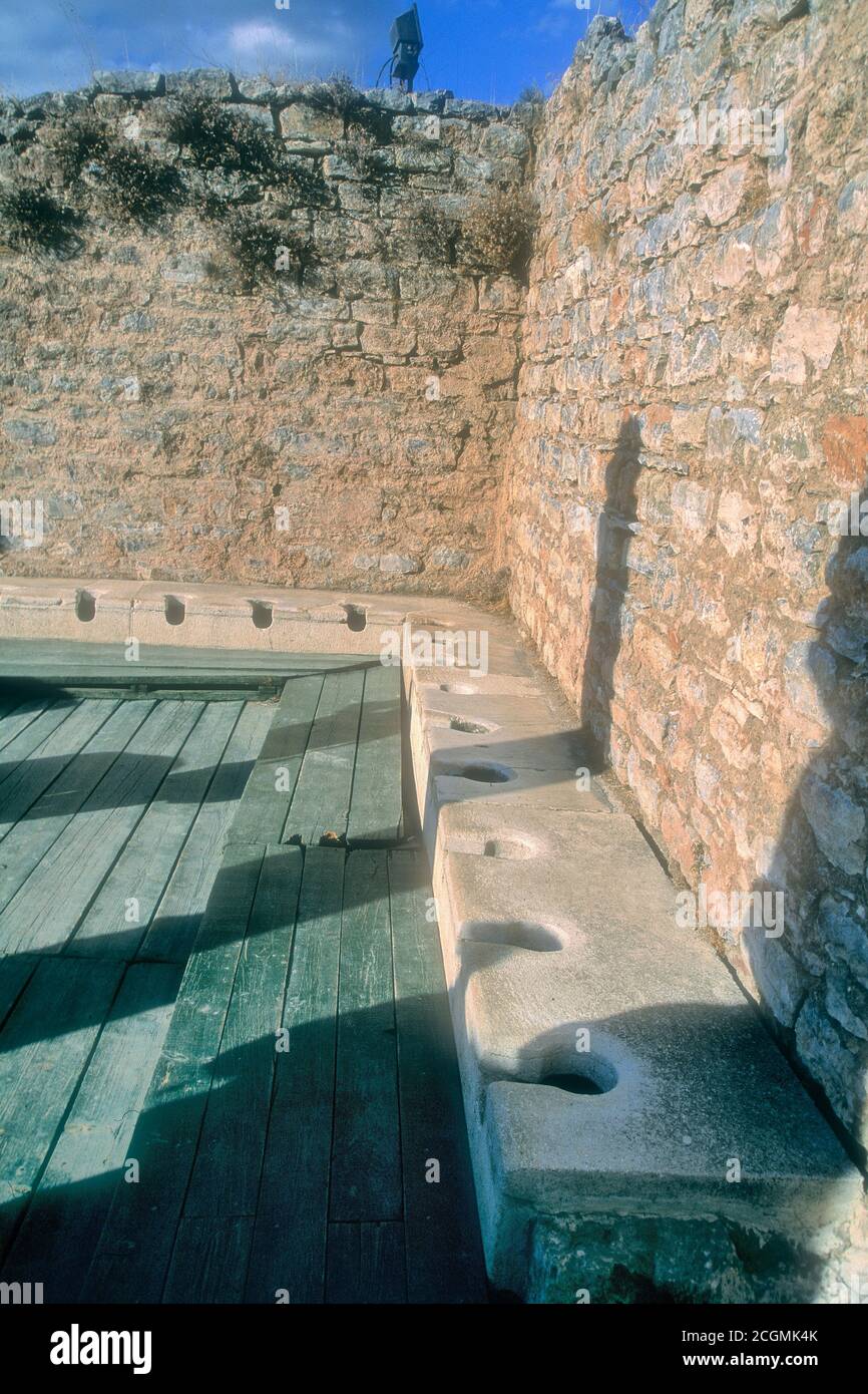 Roman Toilets High Resolution Stock Photography and Images Alamy