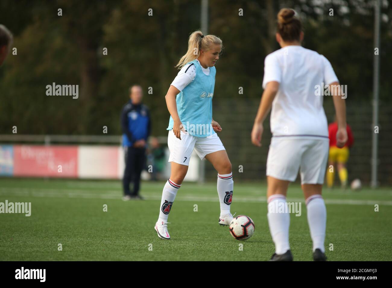 Robin Beemsterboer Vv Alkmaar Controls The Ball During The Eredivisie Vrouwen Football Match Between Vv Alkmaar