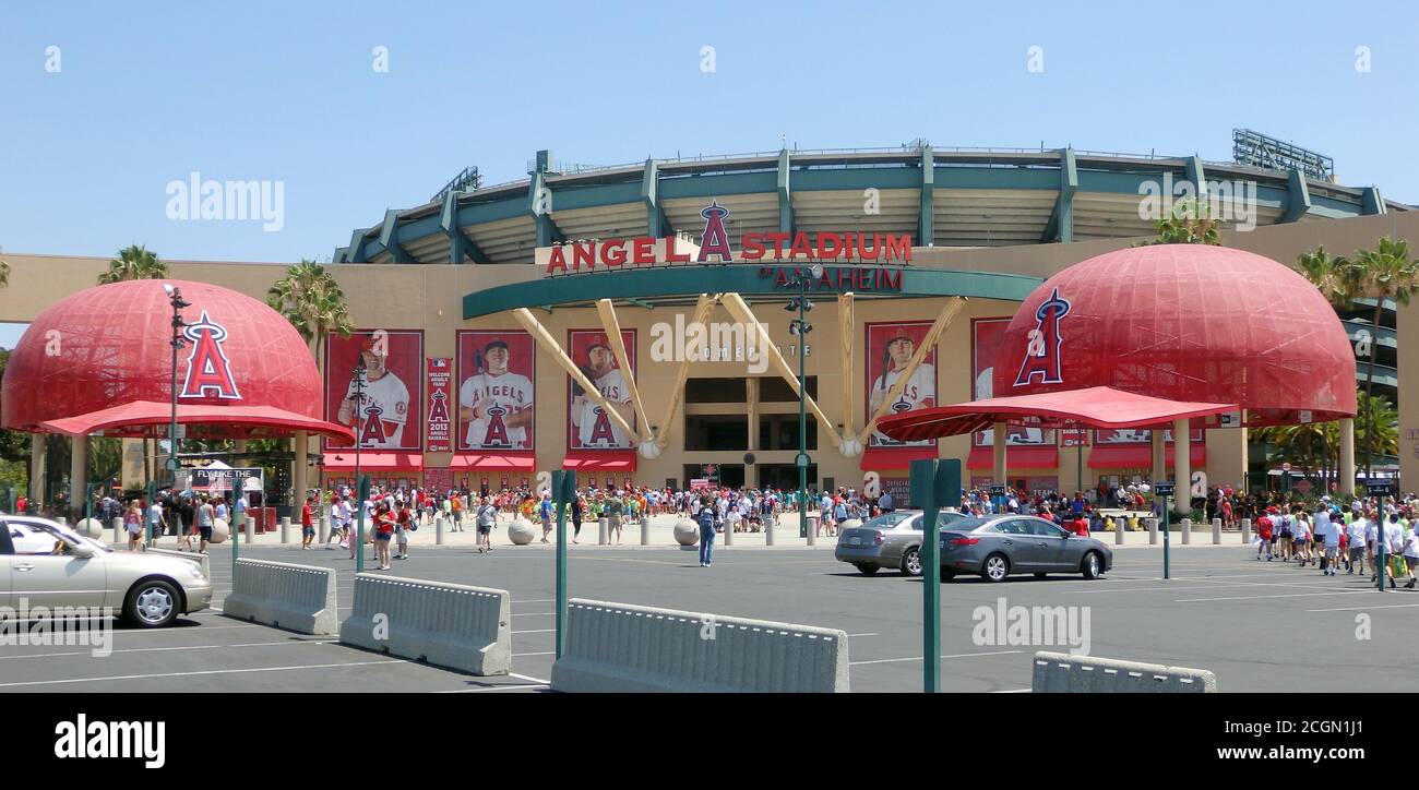 Los Angeles Angels Baseball Stadium Editorial Stock Image - Image of  entrance, arena: 19506074