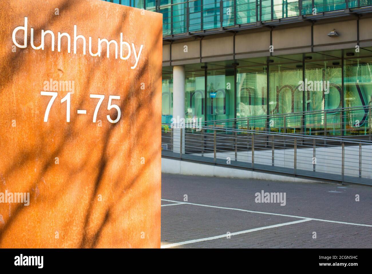 Uxbridge Rd Uxbridge road west ealing hi-res stock photography and images - Alamy
