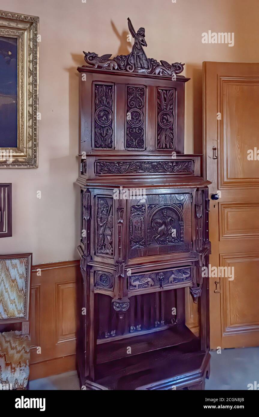 Amboise France October 31 13 Carved Wooden Cabinet With The Salamander Motif On The Top At Chateau Du Clos Luce Amboise France Home Of Leon Stock Photo Alamy