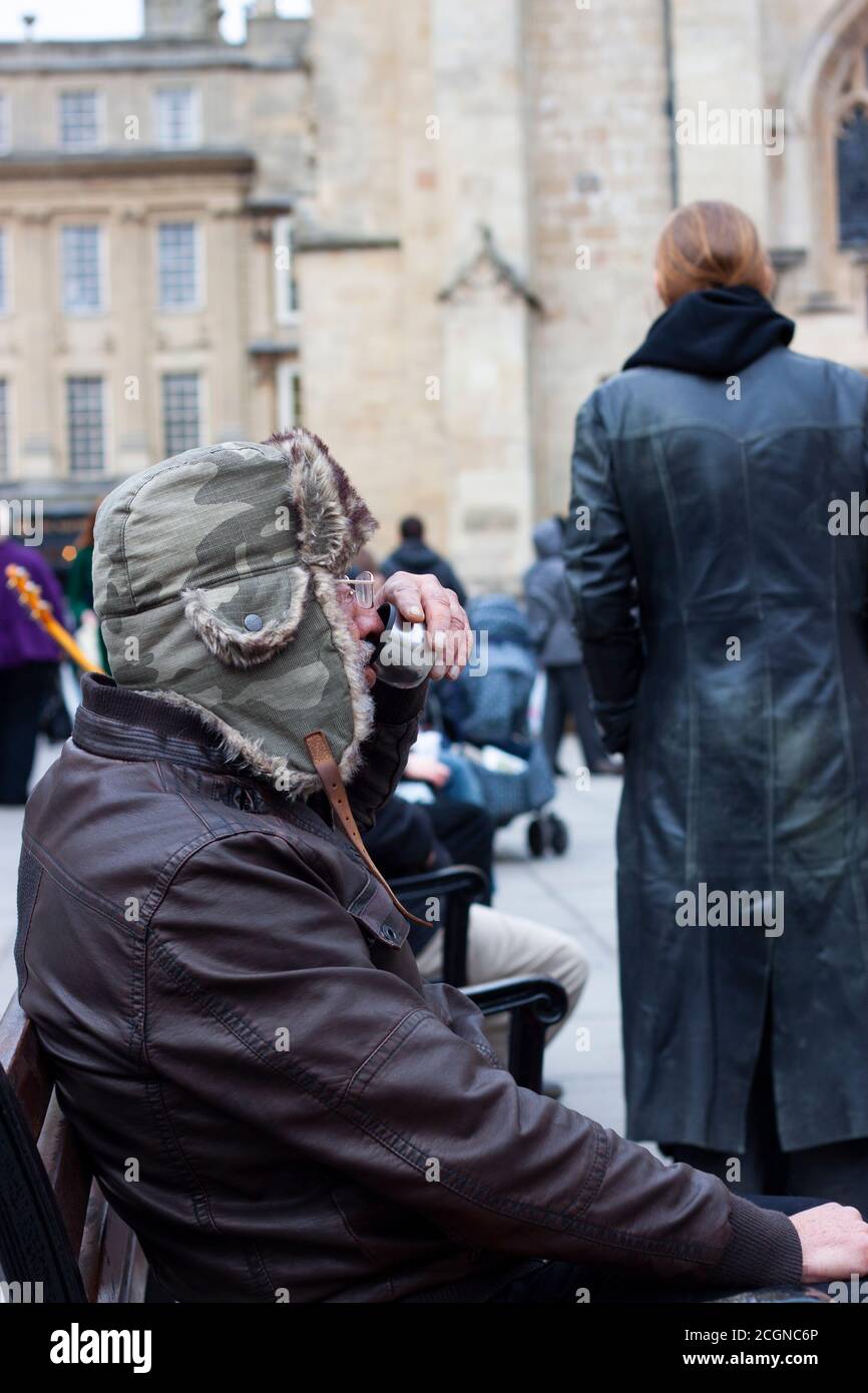 Funny old man face hi-res stock photography and images - Alamy