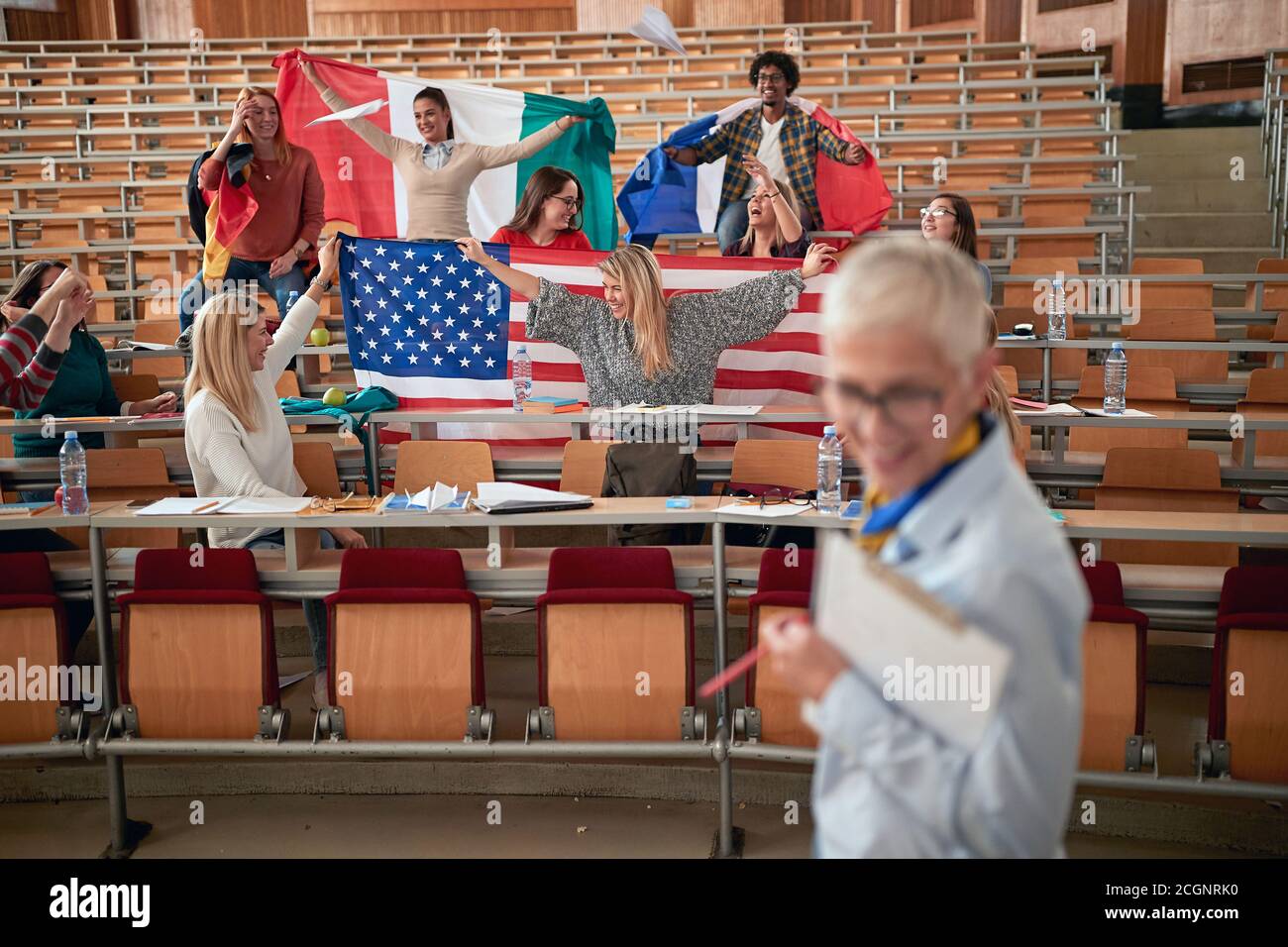 Student Exchange Project Professor and students in an amphitheatre successfully finished a ...