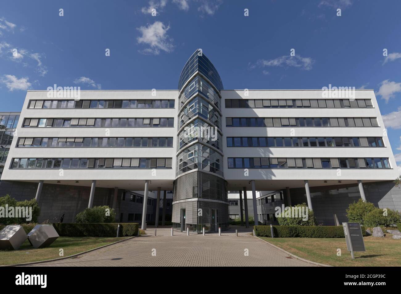 Office building on the metro campus hi-res stock photography and images ...