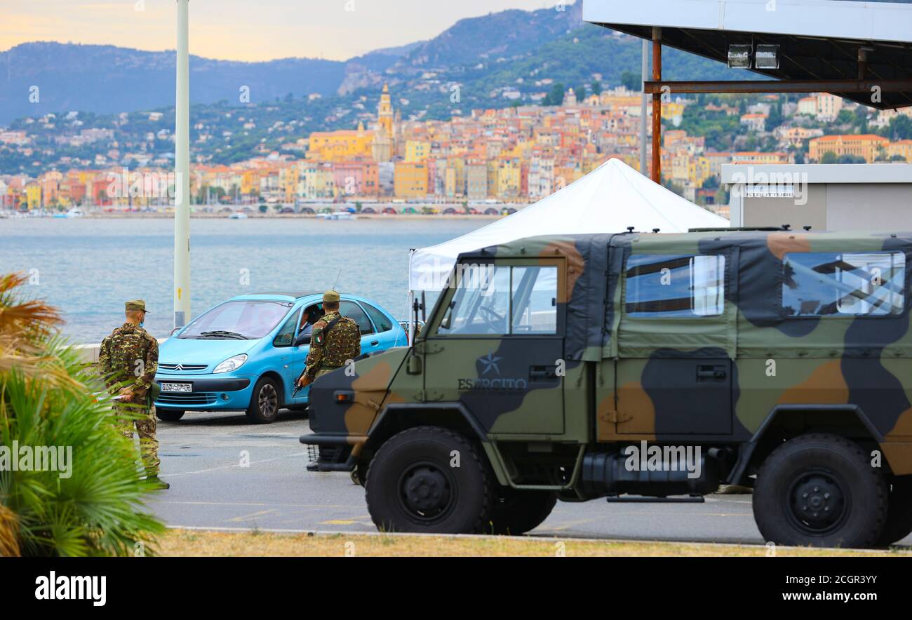 Menton, France - September 10, 2020: French-Italian border, French Police and Italian Military control the Border/Douane in Menton and Ventimiglia. Kontrolle, Dogana, Zoll, Grenze, Militaer, Italien, Migration, Migrants, | usage worldwide Stock Photo