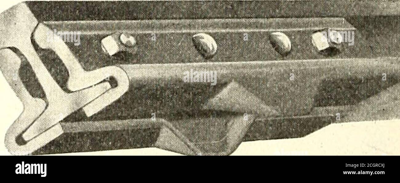 Suspended rail joint hires stock photography and images Alamy