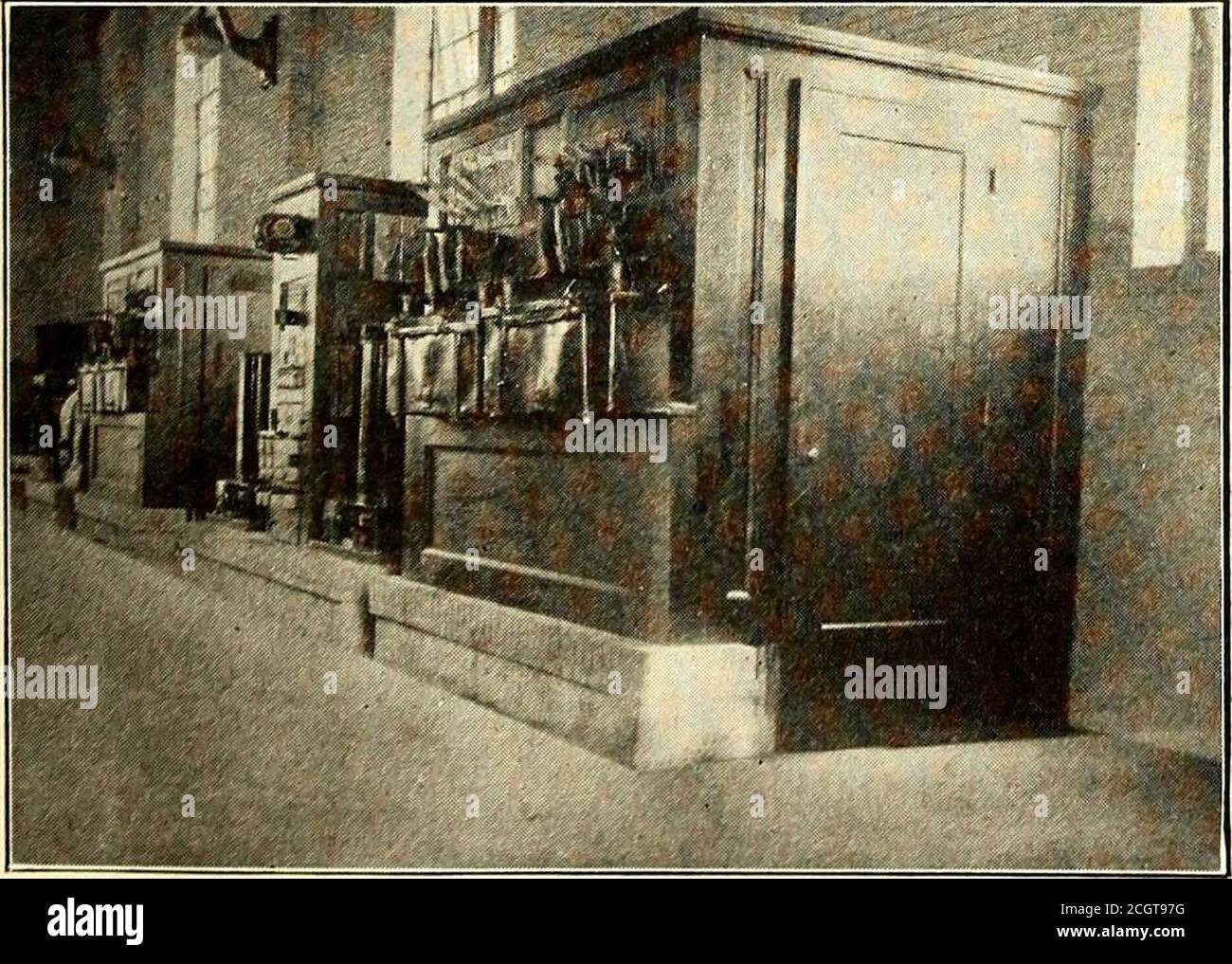 . Electric railway journal . IOWA AUTOMATIC HYDROELECTRIC PLANT—CROSS