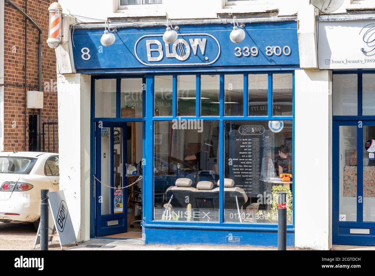 Unisex hair salon hi-res stock photography and images - Alamy Unisex hair salon hi-res stock photography and images - Alamy