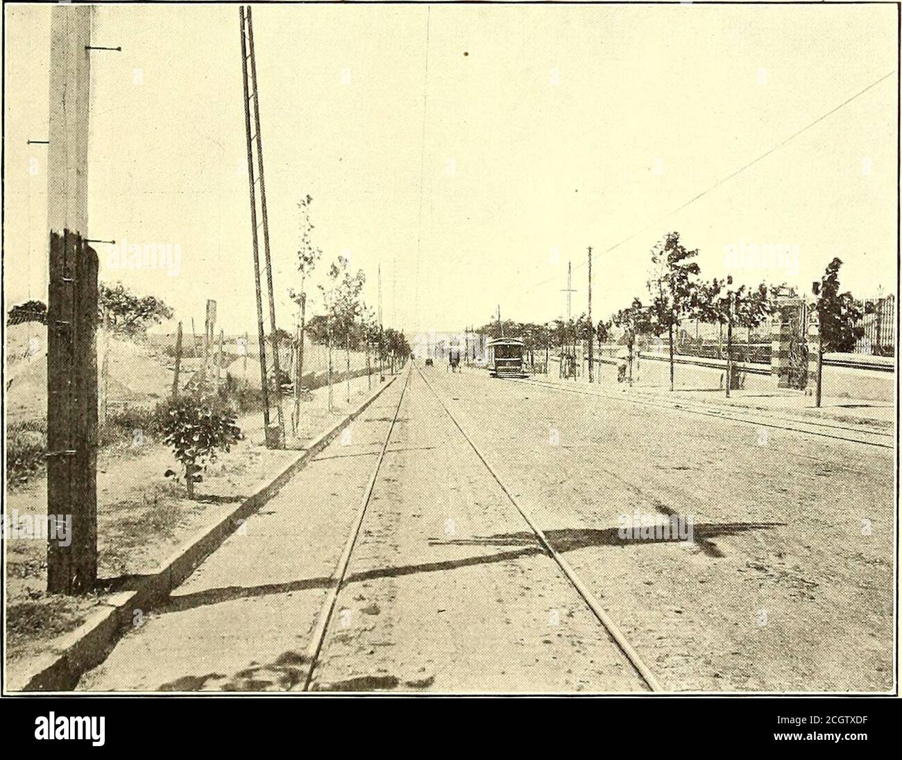 . The Street railway journal . CALLE SORIANO FROM RIO NEGRO Company; General Vazquez, the Minister of War; SenorVidiella, the President of the Junta; the British Minister;the American Minister; A. N. Connett,chief engineer of J. G. White & Com-pany, Ltd.; C. C. Lewis, superintendentof construction of the same firm, andHarrison Jones, the engineer of the Com-mercial Company. On the same even-ing Mr. Cat, the manager of the SociedadConnnercial, gave a reception at thePocitos Hotel. On Wednesday eveninga banquet was given by the contractorsat the Uruguay Club to the leading menof Montevideo. VIEW Stock Photo
