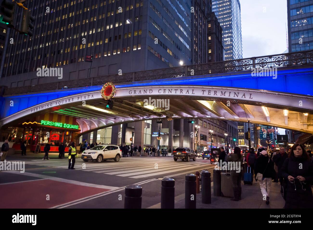 Night street view in the neighbourhood of the Pershing Square Plaza - Grand Central Terminal commuter rail terminal neighbourhood in Midtown Manhattan Stock Photo