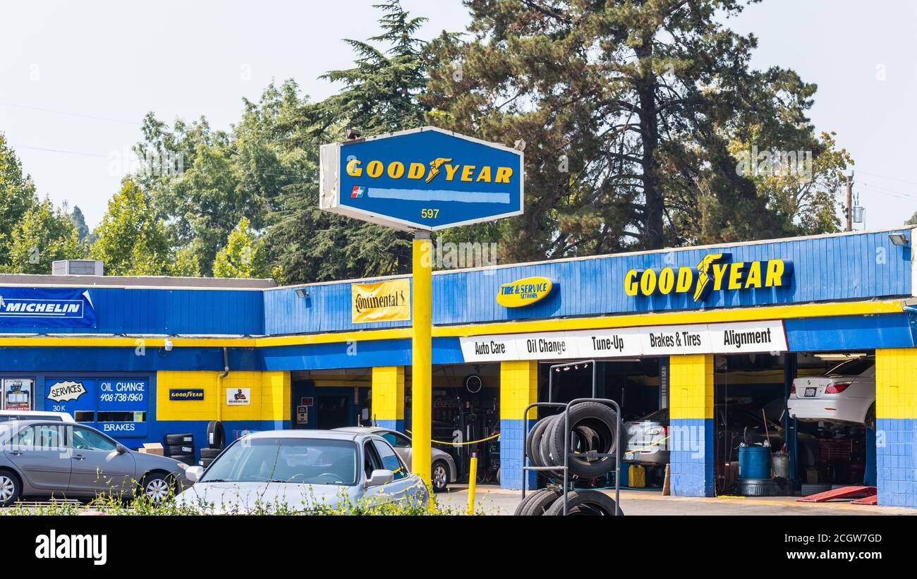 September 2, 2020 Sunnyvale / CA / USA - Goodyear Auto Service Center located in South San Francisco Bay; The Goodyear Tire & Rubber Company is an Ame Stock Photo