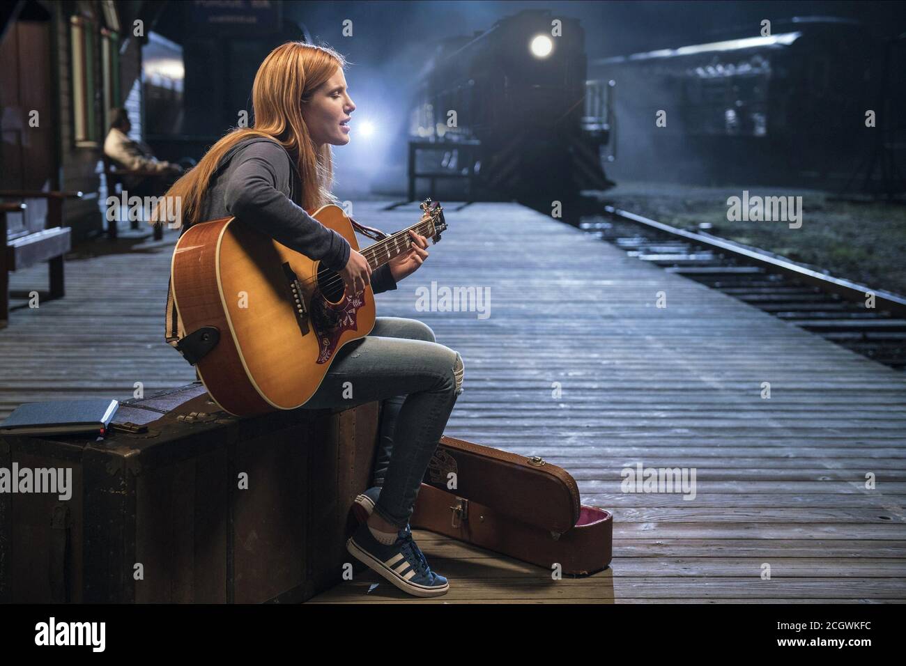 Midnight Sun Bella Thorne High Resolution Stock Photography And Images Alamy